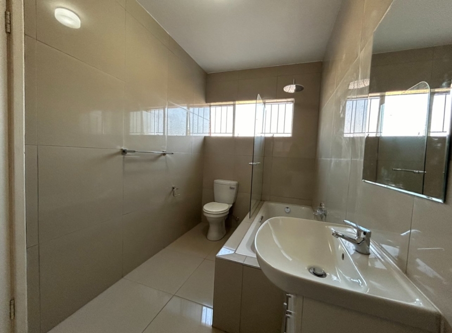 To Let 1 Bedroom Property for Rent in Delville Gauteng