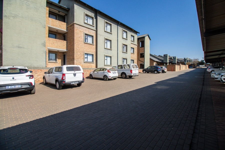 2 Bedroom Property for Sale in Pomona AH Gauteng