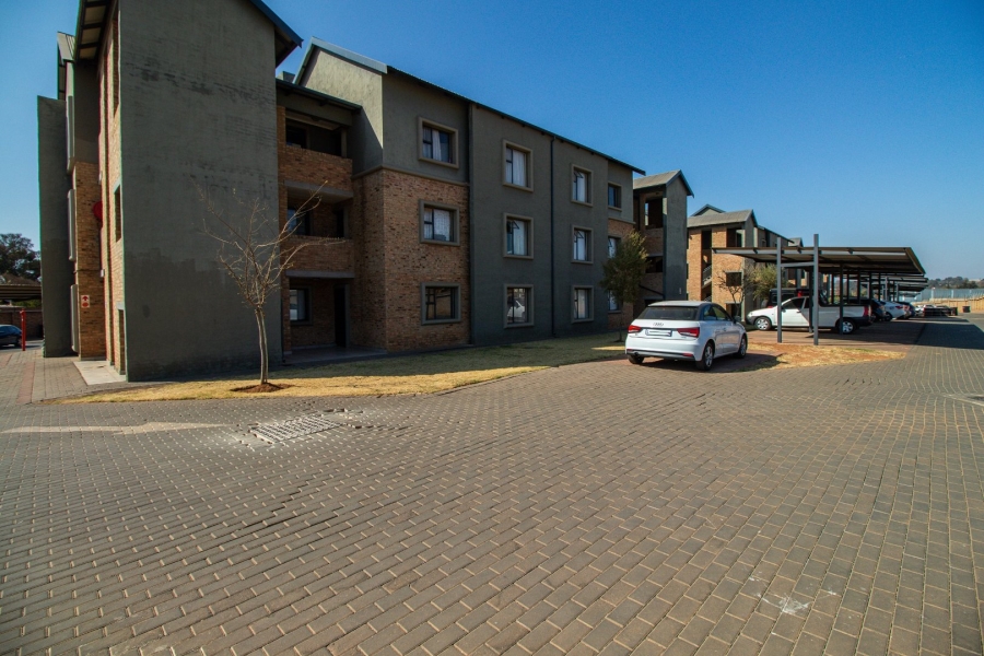 2 Bedroom Property for Sale in Pomona AH Gauteng