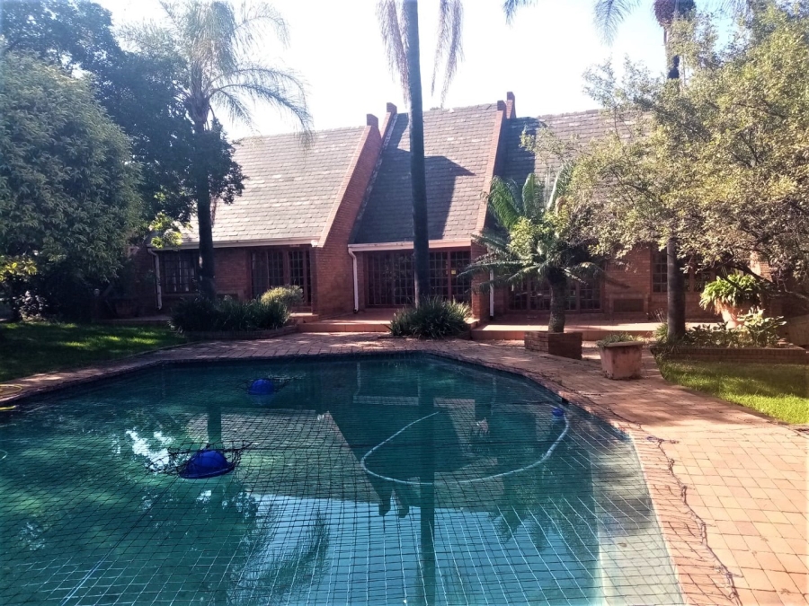 1 Bedroom Property for Sale in Glen Austin Gauteng