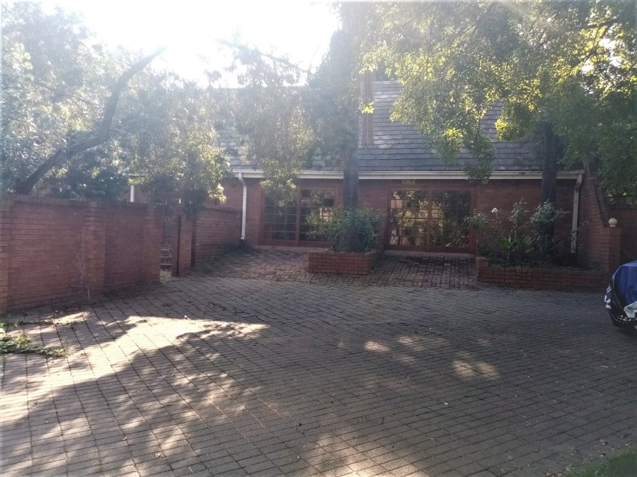 1 Bedroom Property for Sale in Glen Austin Gauteng