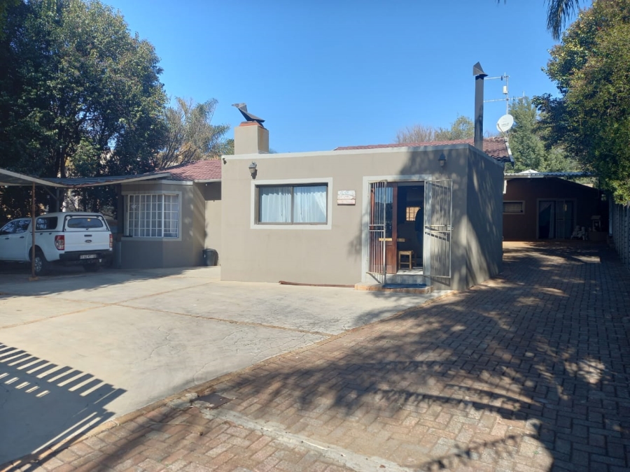 4 Bedroom Property for Sale in Noordheuwel Gauteng