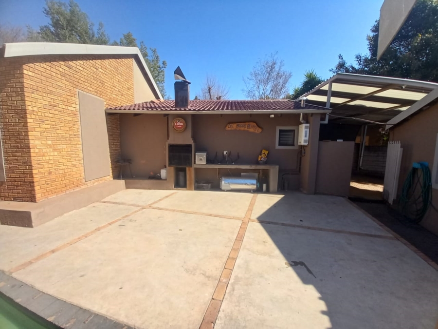 4 Bedroom Property for Sale in Noordheuwel Gauteng