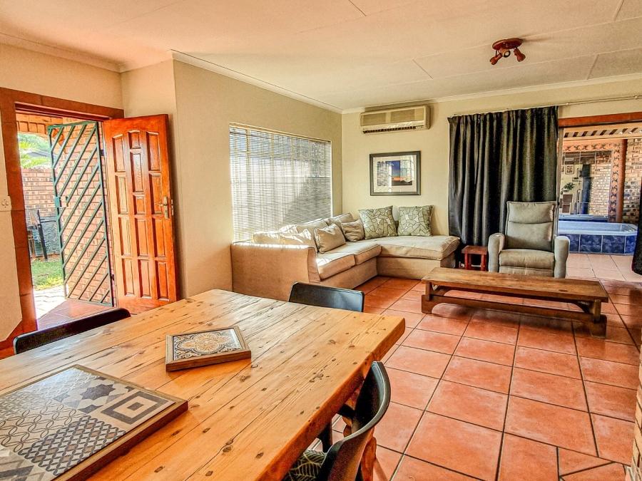 3 Bedroom Property for Sale in Eldoraigne Gauteng