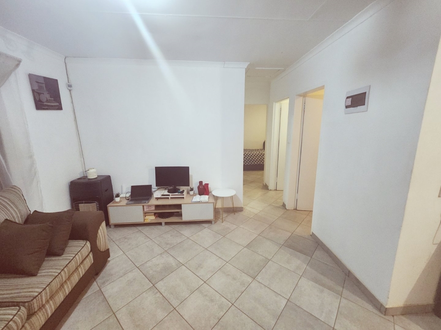 To Let 2 Bedroom Property for Rent in Modderbee Gauteng