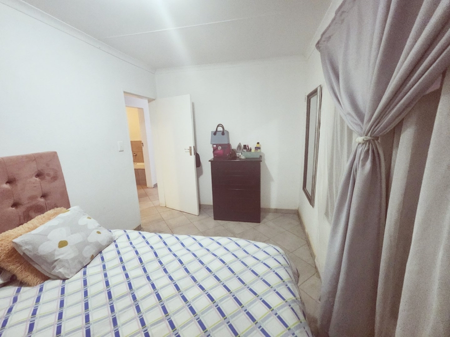 To Let 2 Bedroom Property for Rent in Modderbee Gauteng