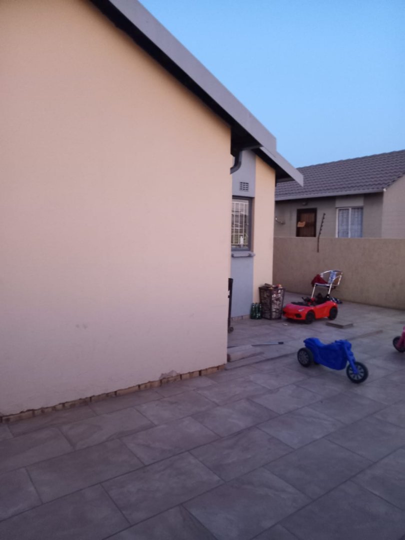 3 Bedroom Property for Sale in Gem Valley Gauteng