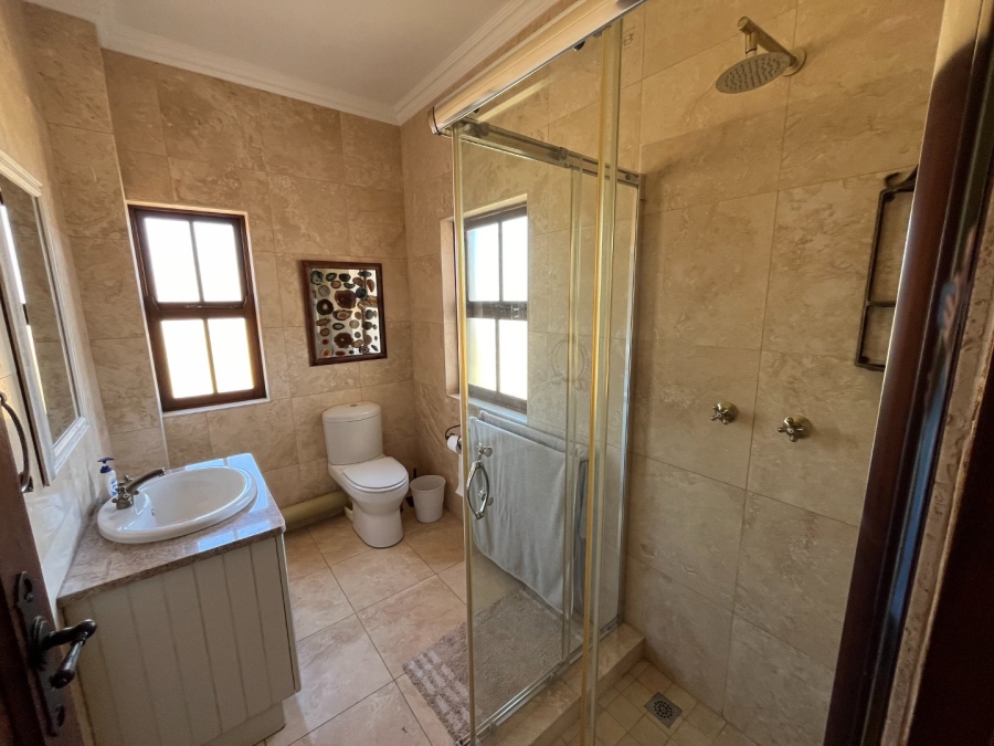 4 Bedroom Property for Sale in Silver Lakes Gauteng