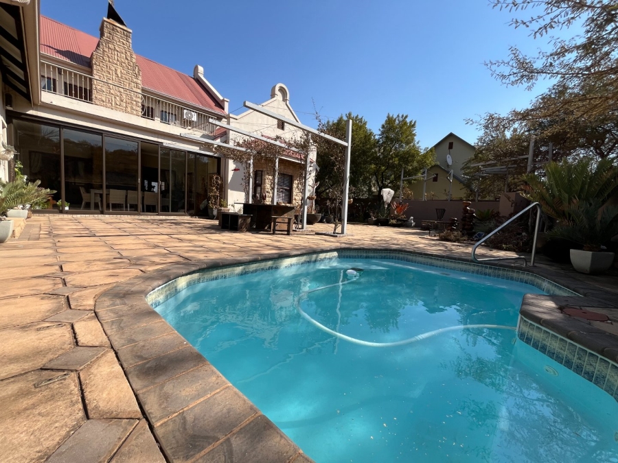 4 Bedroom Property for Sale in Silver Lakes Gauteng