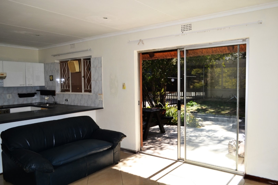 To Let 1 Bedroom Property for Rent in Bryanston Gauteng