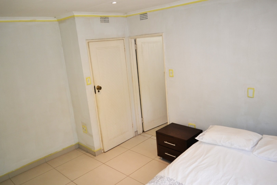 To Let 1 Bedroom Property for Rent in Bryanston Gauteng