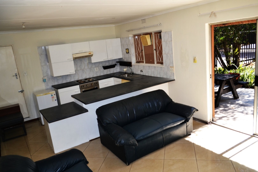 To Let 1 Bedroom Property for Rent in Bryanston Gauteng