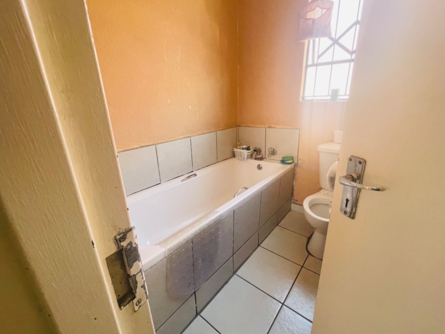 2 Bedroom Property for Sale in Birch Acres Gauteng