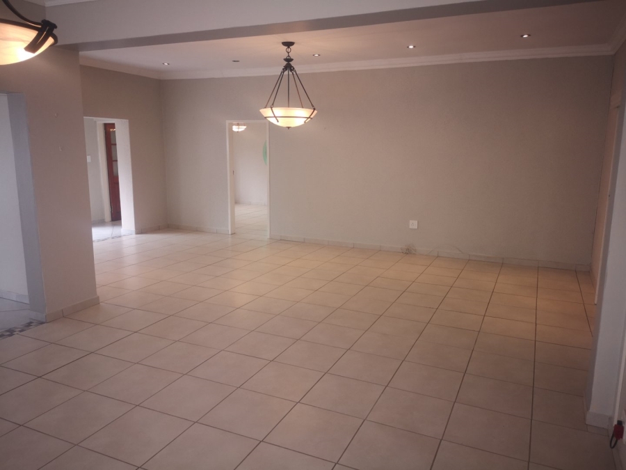 4 Bedroom Property for Sale in Sunnyridge Gauteng