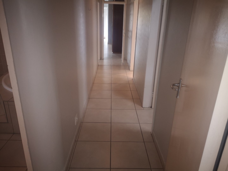 4 Bedroom Property for Sale in Sunnyridge Gauteng