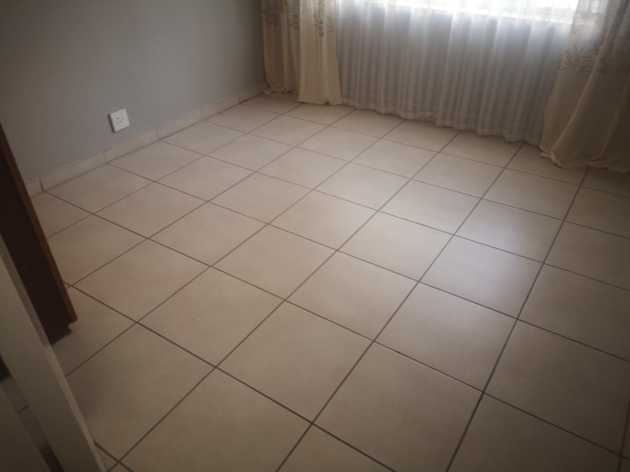 4 Bedroom Property for Sale in Sunnyridge Gauteng