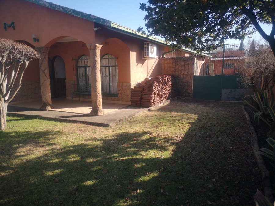 4 Bedroom Property for Sale in Wychwood Gauteng