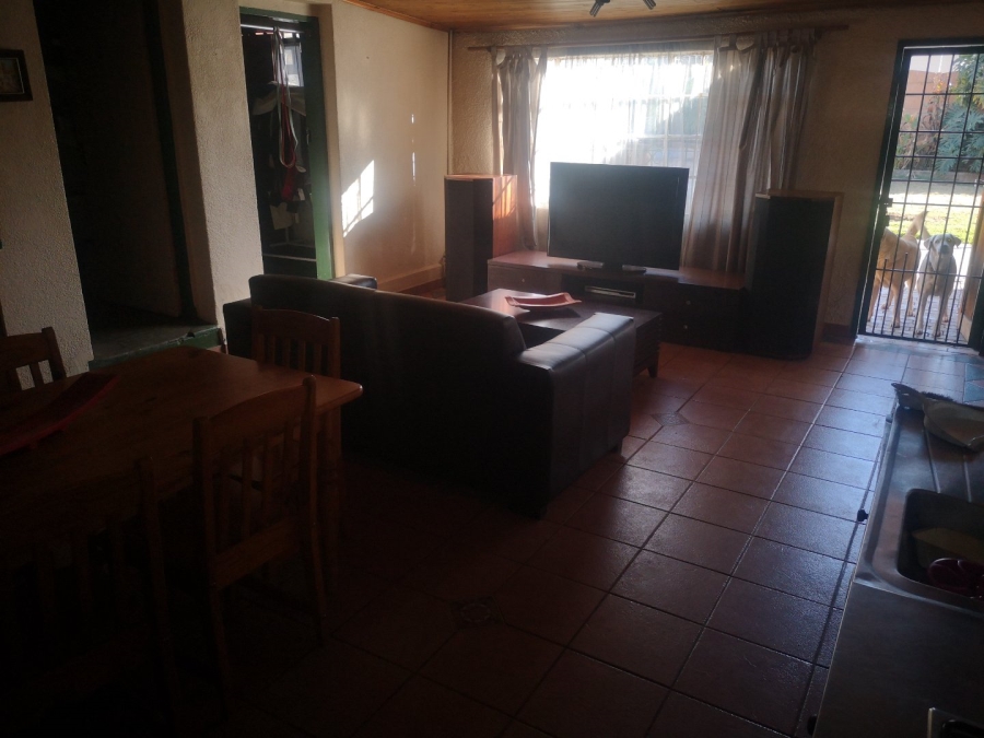 4 Bedroom Property for Sale in Wychwood Gauteng