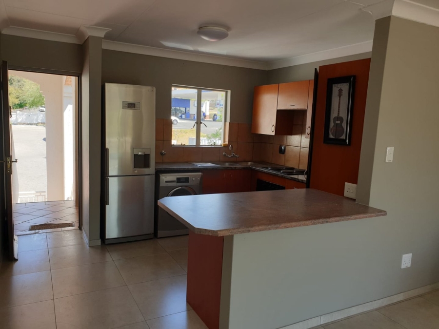 2 Bedroom Property for Sale in Sonneglans Gauteng