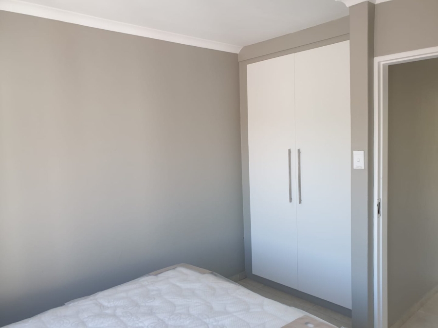 2 Bedroom Property for Sale in Sonneglans Gauteng