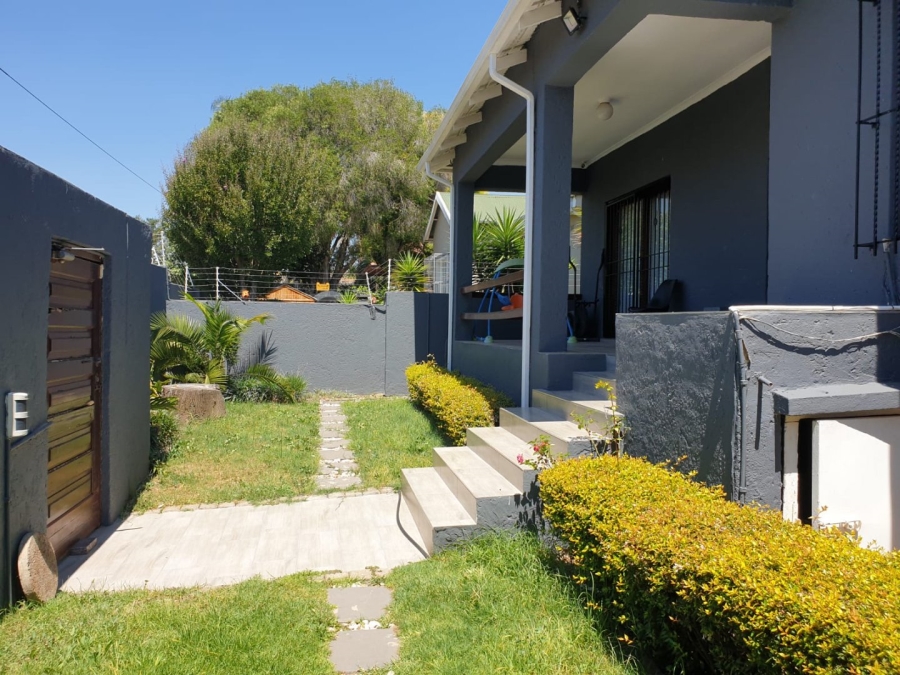 3 Bedroom Property for Sale in Orange Grove Gauteng