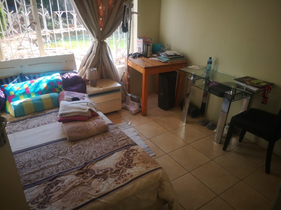 5 Bedroom Property for Sale in Wychwood Gauteng