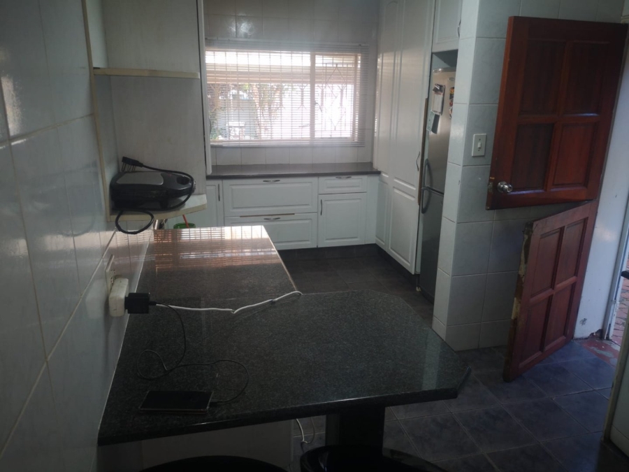 5 Bedroom Property for Sale in Wychwood Gauteng