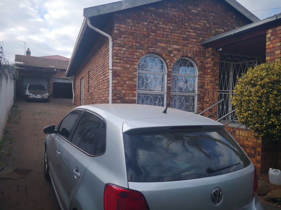 3 Bedroom Property for Sale in Bezuidenhout Valley Gauteng