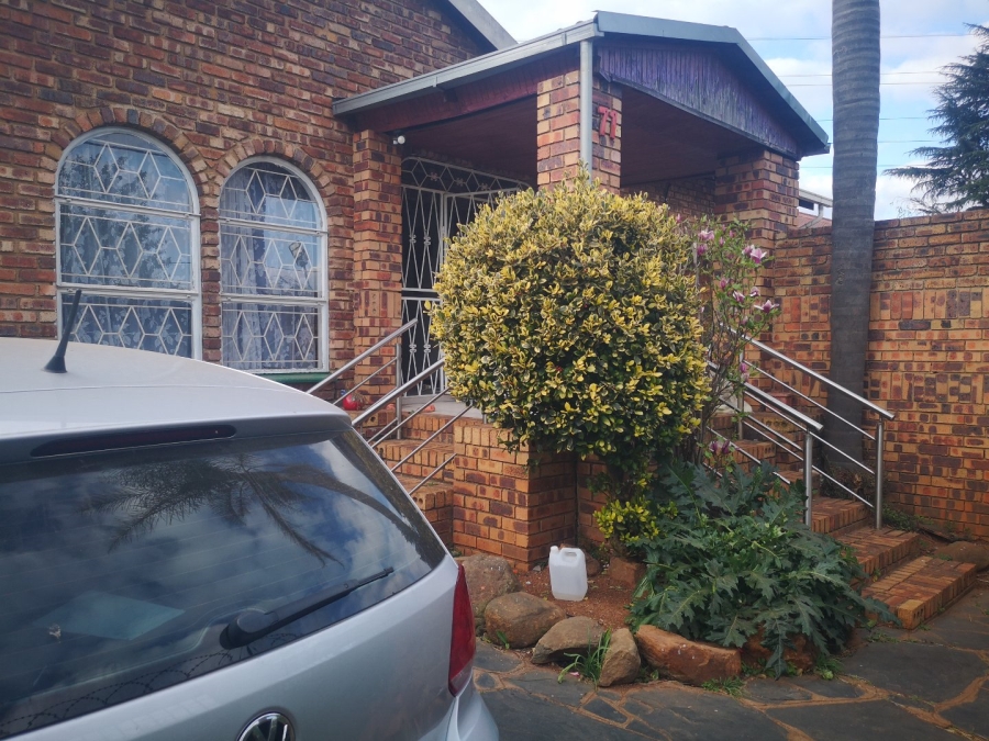 3 Bedroom Property for Sale in Bezuidenhout Valley Gauteng