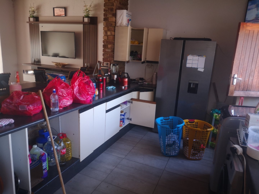 3 Bedroom Property for Sale in Bezuidenhout Valley Gauteng