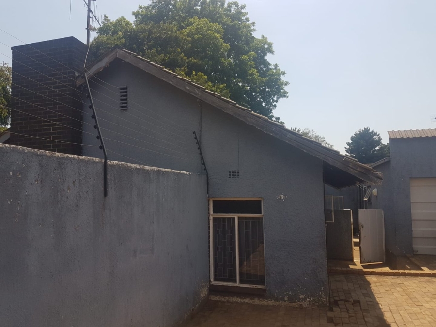 3 Bedroom Property for Sale in Fairwood Gauteng