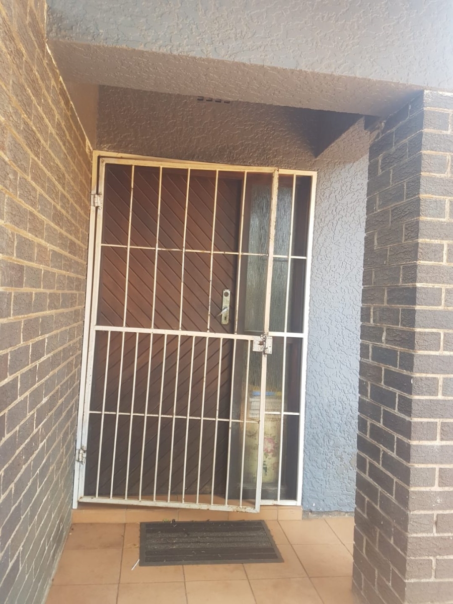 3 Bedroom Property for Sale in Fairwood Gauteng