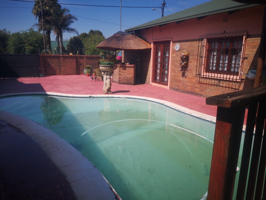 3 Bedroom Property for Sale in Primrose Hill Gauteng