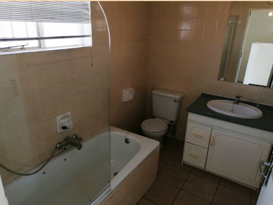 2 Bedroom Property for Sale in Illiondale Gauteng