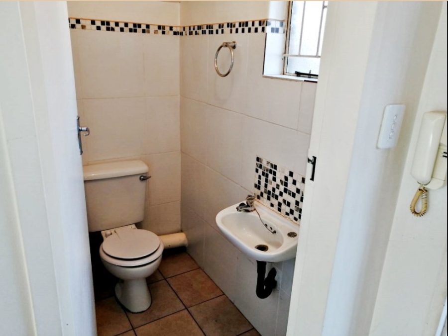 2 Bedroom Property for Sale in Illiondale Gauteng