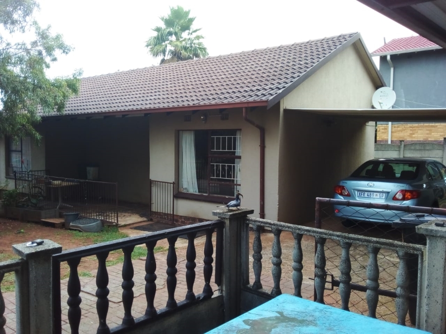 3 Bedroom Property for Sale in Dawnview Gauteng