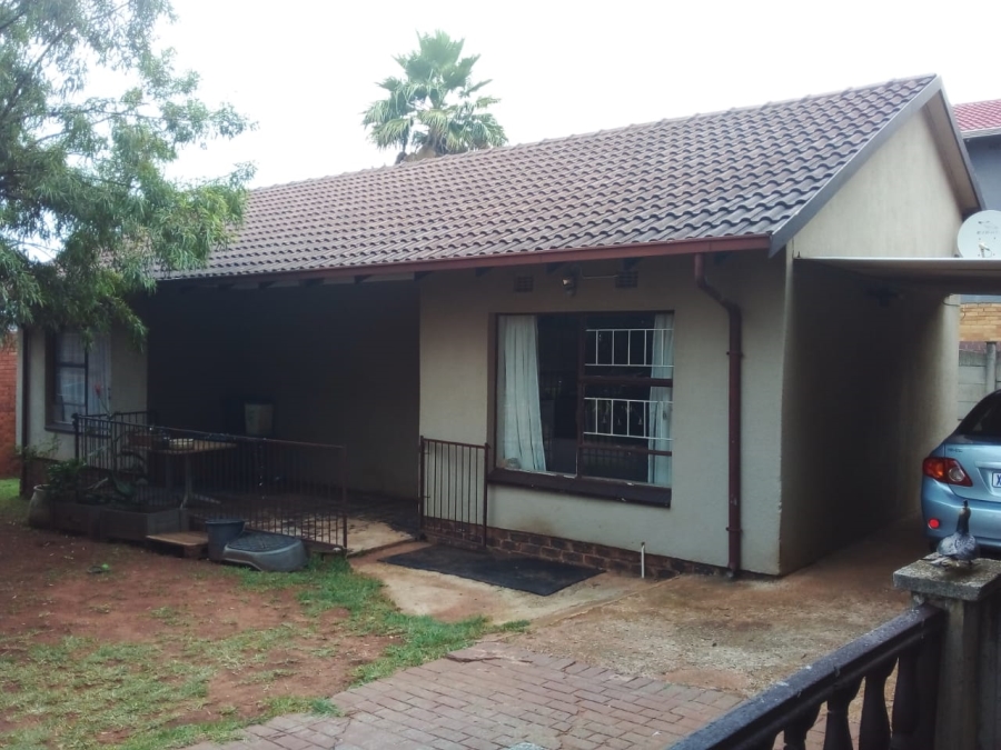 3 Bedroom Property for Sale in Dawnview Gauteng