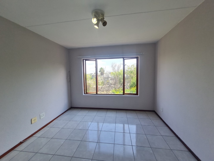 2 Bedroom Property for Sale in Dowerglen Ext 4 Gauteng