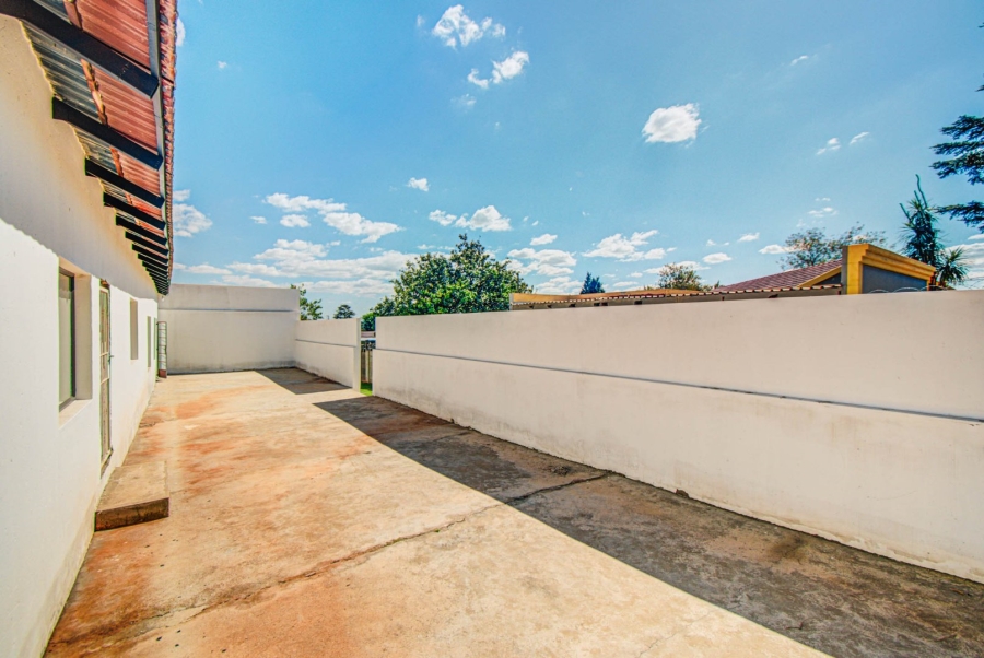 8 Bedroom Property for Sale in Klopperpark Gauteng