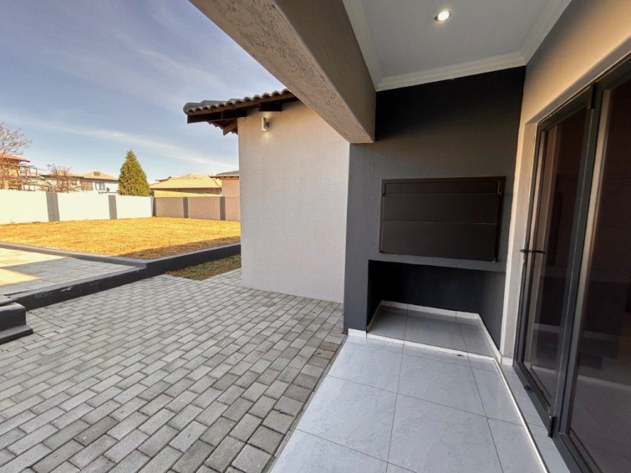 5 Bedroom Property for Sale in Savannah Country Estate Gauteng