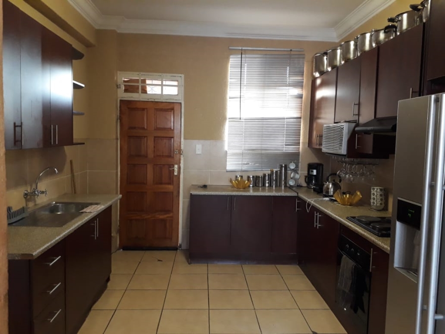 2 Bedroom Property for Sale in Troyeville Gauteng