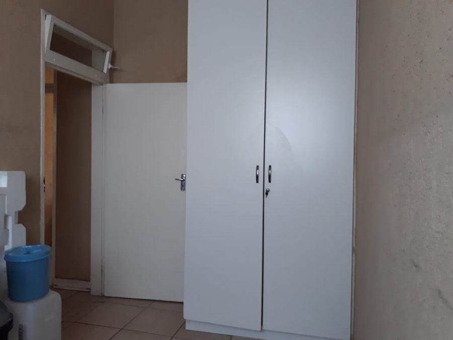 2 Bedroom Property for Sale in Troyeville Gauteng