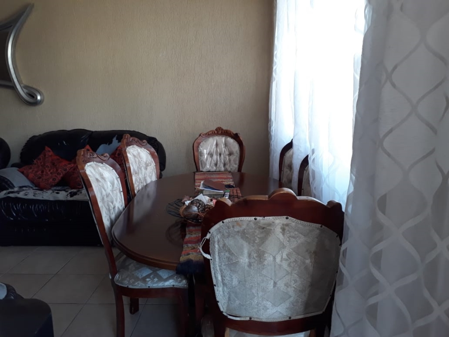 2 Bedroom Property for Sale in Troyeville Gauteng