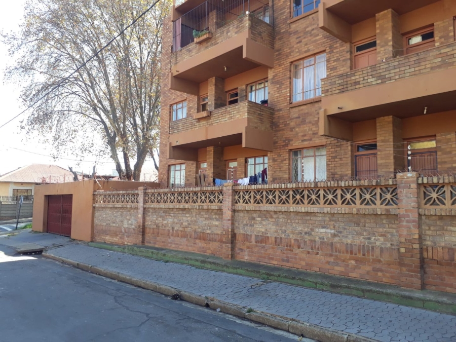 2 Bedroom Property for Sale in Jeppestown Gauteng