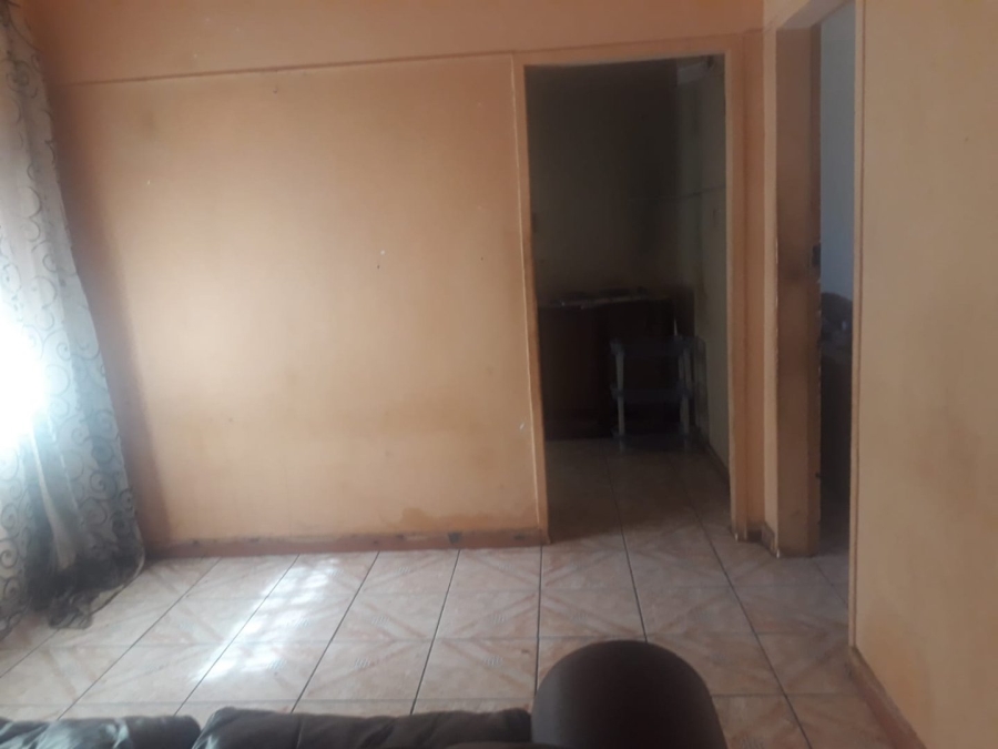 2 Bedroom Property for Sale in Jeppestown Gauteng