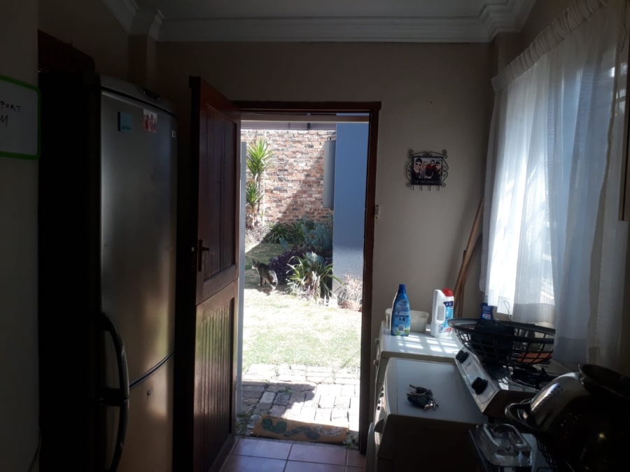 3 Bedroom Property for Sale in Orange Grove Gauteng