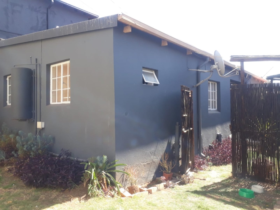 3 Bedroom Property for Sale in Orange Grove Gauteng