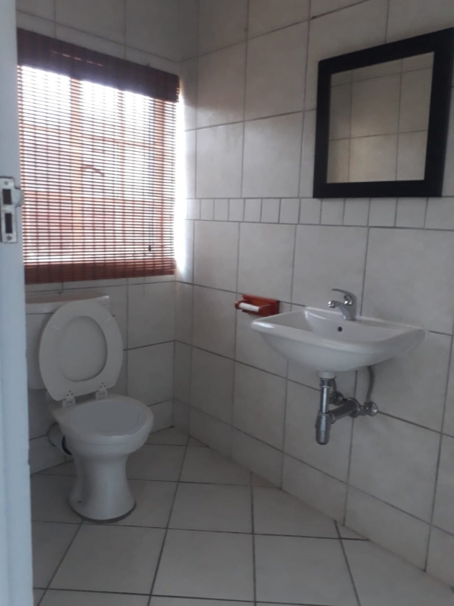 3 Bedroom Property for Sale in Orange Grove Gauteng