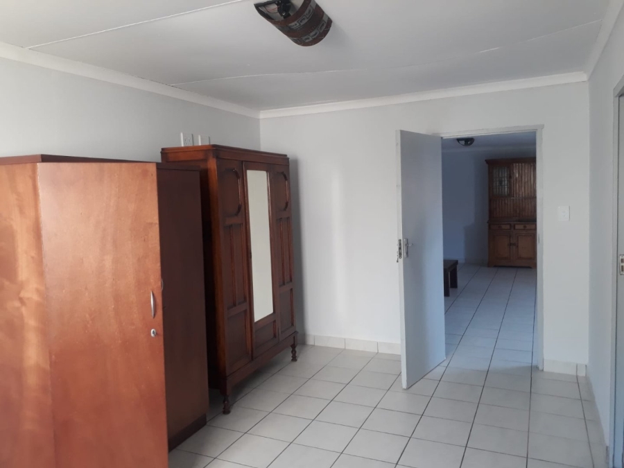 3 Bedroom Property for Sale in Orange Grove Gauteng