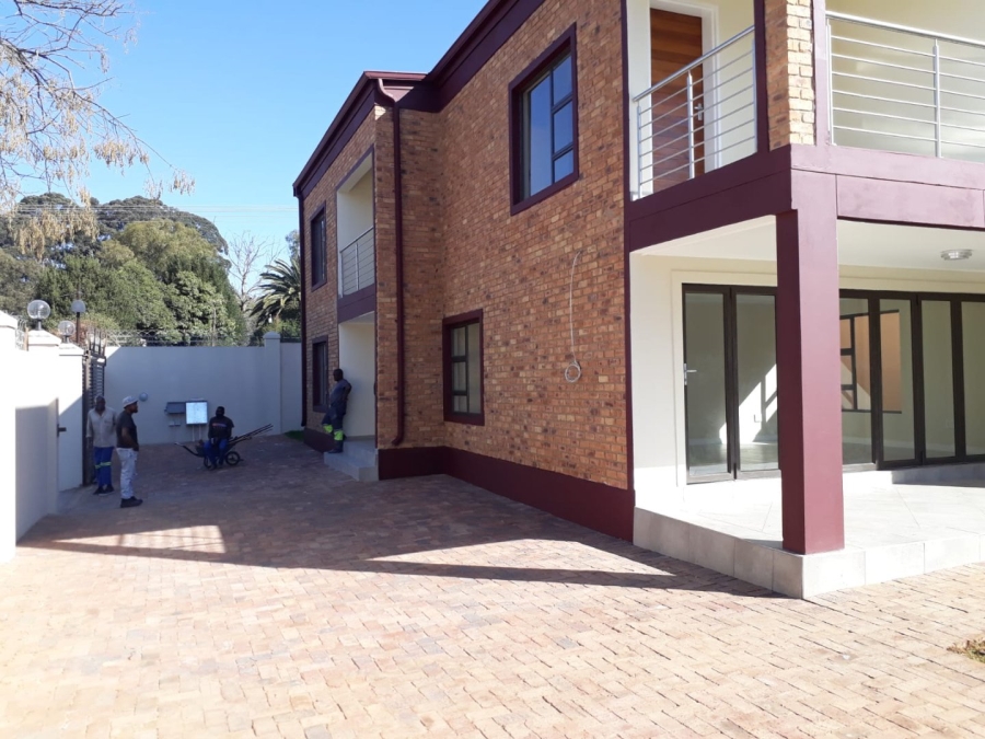 5 Bedroom Property for Sale in Bezuidenhout Valley Gauteng